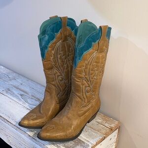 Vegan Cowboy Boots 8.5